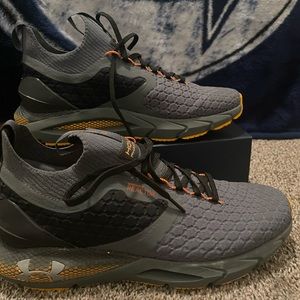 Under Armour HOVR Phantom size 10.5